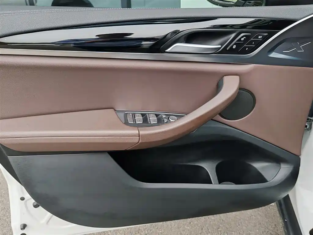 BMW X3 2020 xDrive25i Luxury Package купить на сайте DeffCars