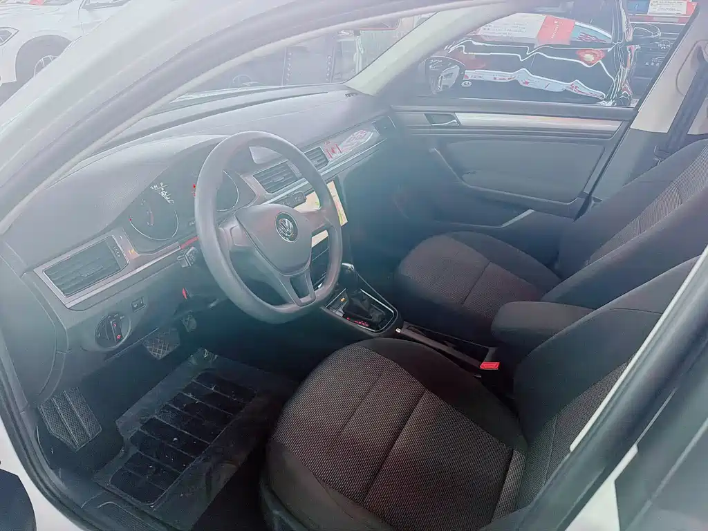 Bora 2019 Bora Legend 1.5L Automatic Fashion Type National V купить на сайте DeffCars