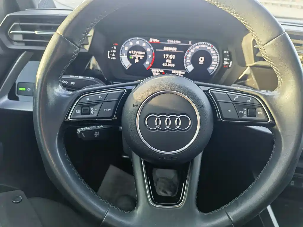 Audi A3 2023 A3L Limousine 35 TFSI aggressive and sporty купить на сайте DeffCars