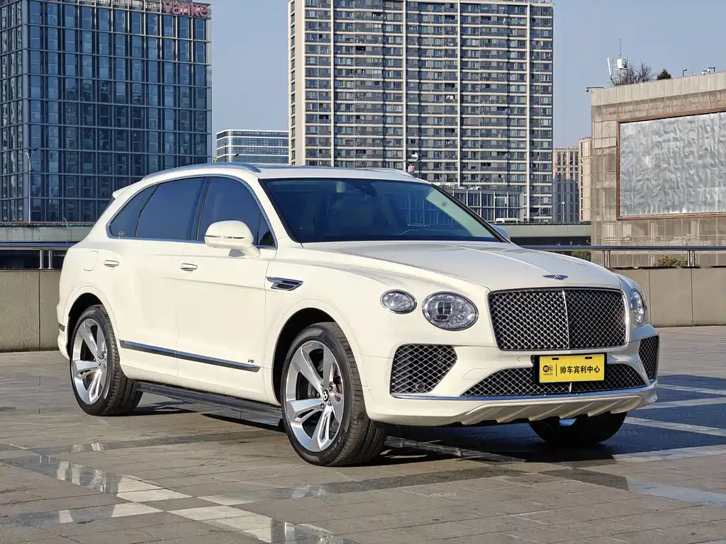Bentayga 2022 4.0T V8 купить на сайте DeffCars