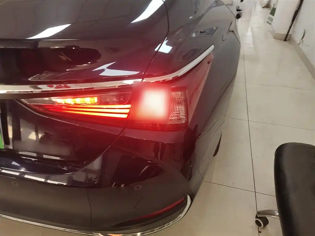 Lexus ES 2020 200 Excellence Edition купить на сайте DeffCars