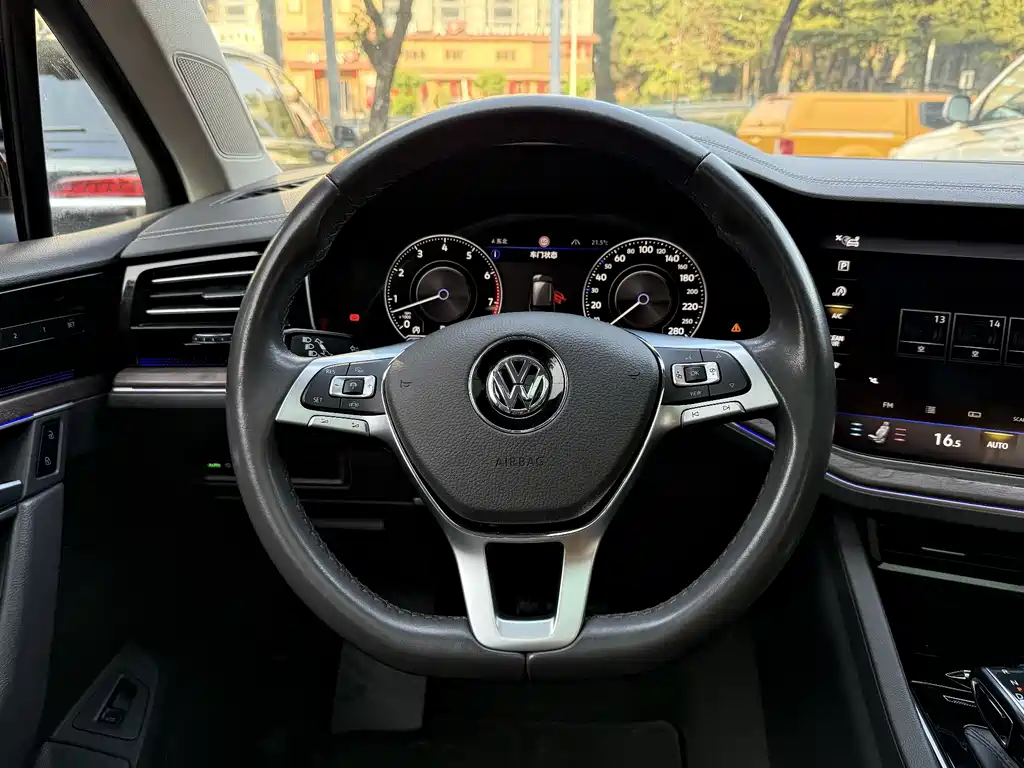 Touareg 2020 3.0TSI Ruixiang Edition National VI купить на сайте DeffCars