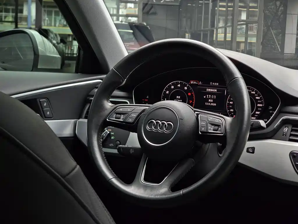 Audi A4L 2019 40 TFSI Fashion Type National V купить на сайте DeffCars