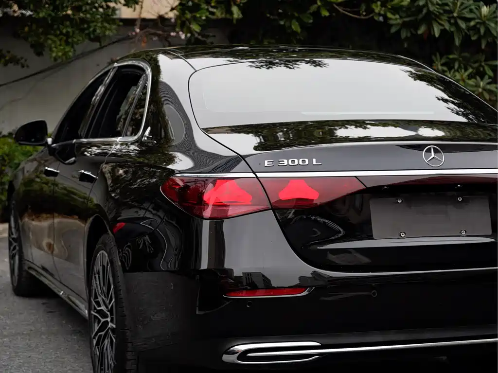 Mercedes-Benz E-Class 2024 E 300 L Premium Model купить на сайте DeffCars