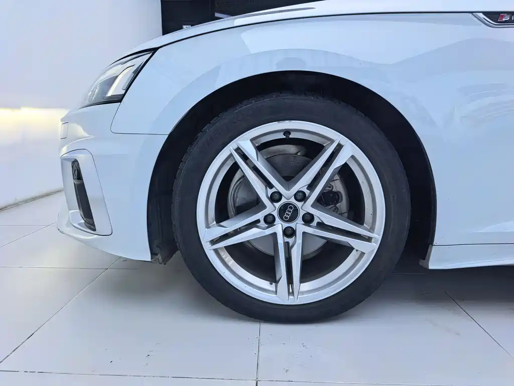 Audi A5 imported 2023 Sportback 40 TFSI fashionable and dynamic купить на сайте DeffCars
