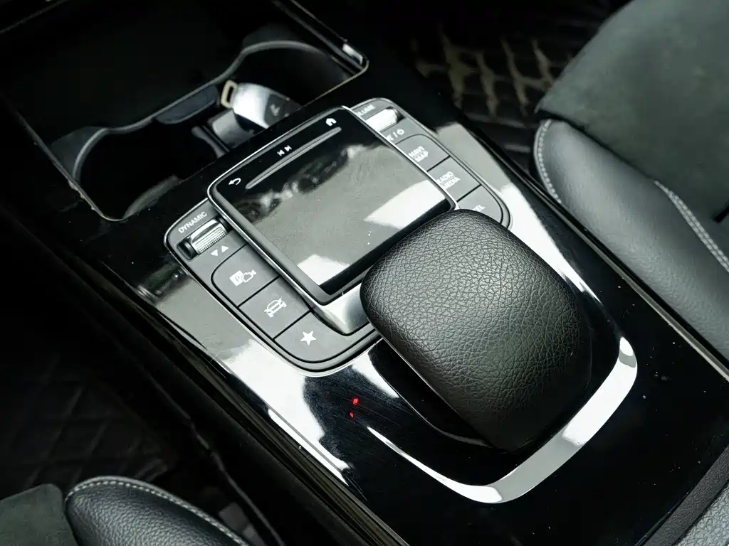 Mercedes-Benz A-Class 2020 Facelift A 200 L Sports Sedan Fashionable купить на сайте DeffCars