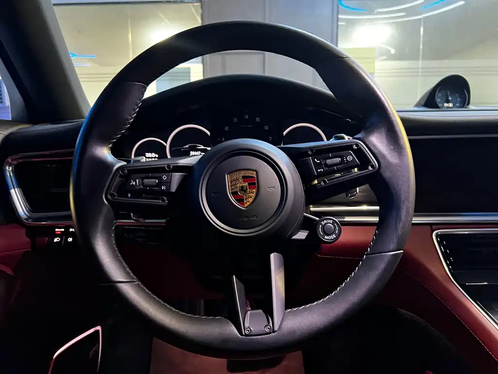 Panamera 2023 Panamera 2.9T Platinum Edition купить на сайте DeffCars