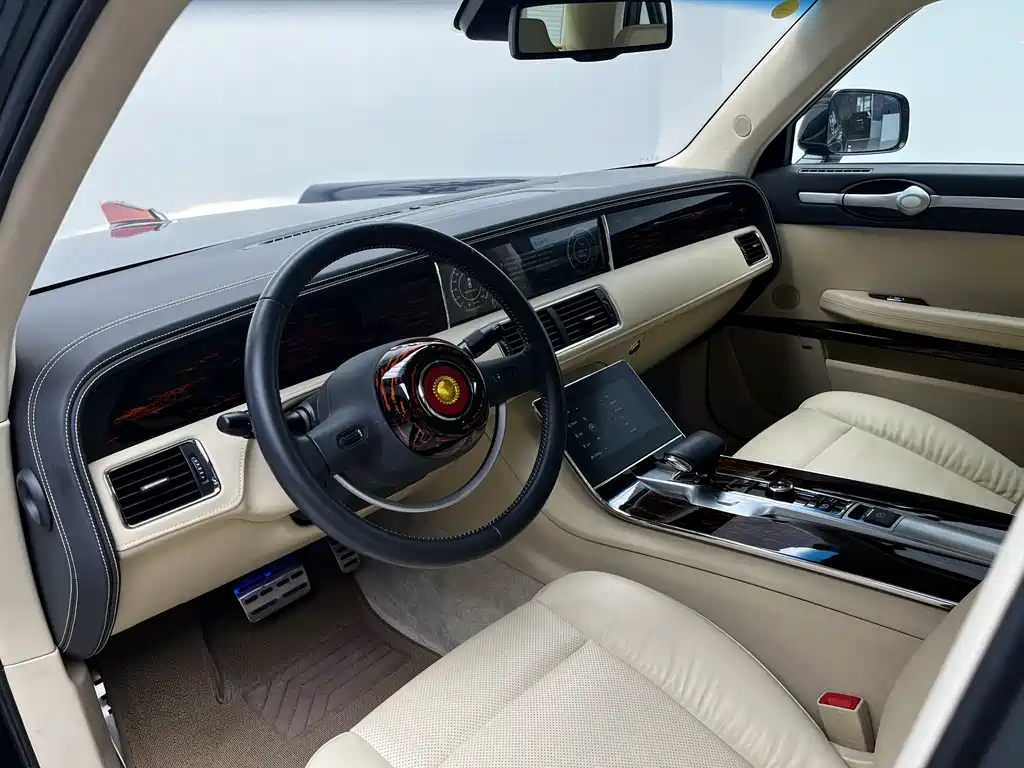 Hongqi Golden Sunflower National Gift 2014 6.0L Flagship Edition купить на сайте DeffCars