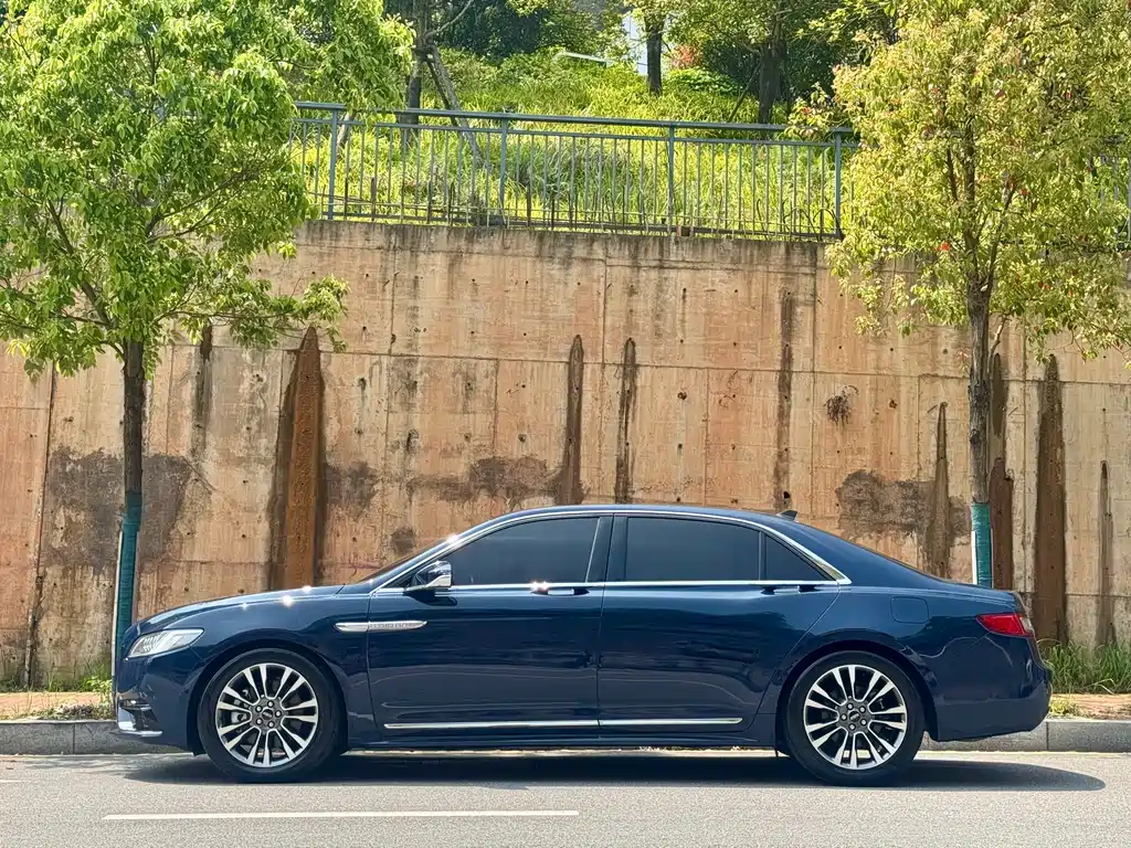 Lincoln Continental 2019 2.0T Two-wheel drive Premium Edition National V купить на сайте DeffCars