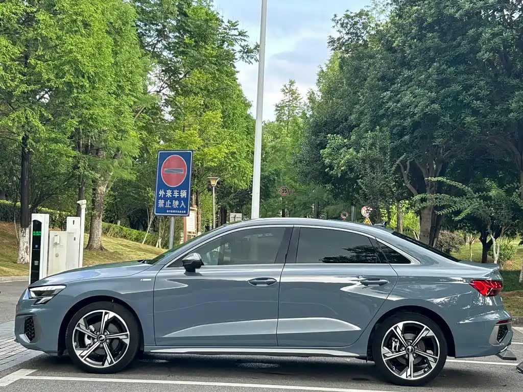 Audi A3 2022 A3L Limousine 35 TFSI RS Kit Burning Speed ​​Type купить на сайте DeffCars