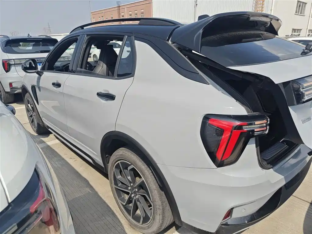 Lynk & Co 01 2023 1.5TD EM-F PM купить на сайте DeffCars