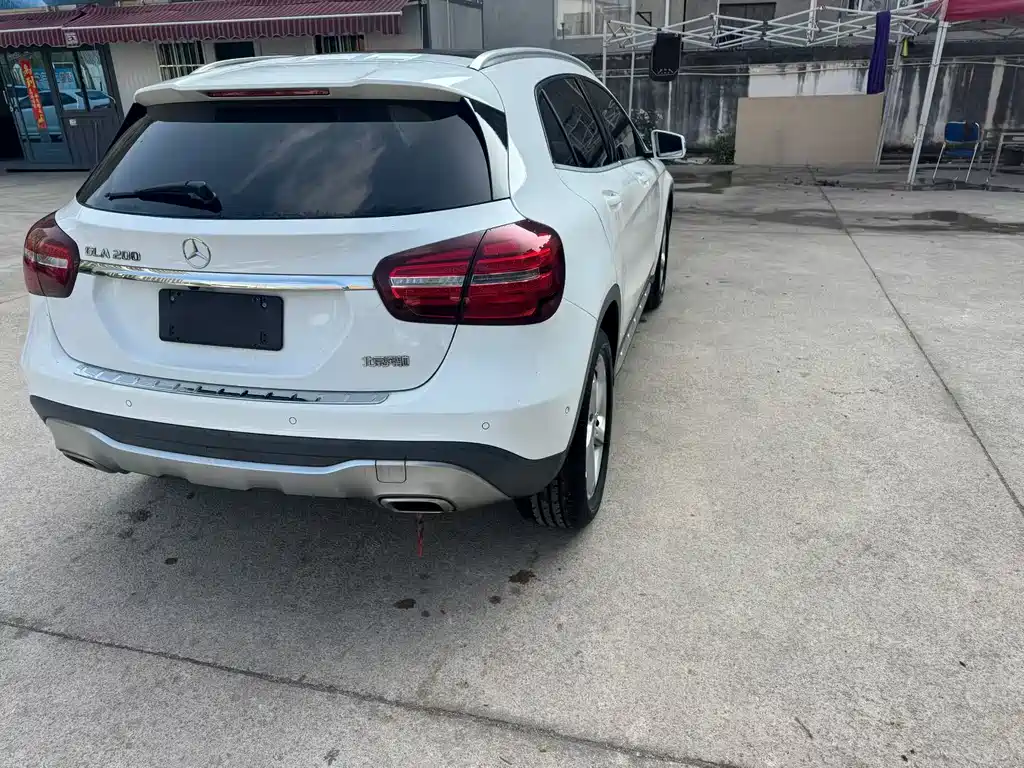 Mercedes-Benz GLA 2018 GLA 200 Dynamic купить на сайте DeffCars