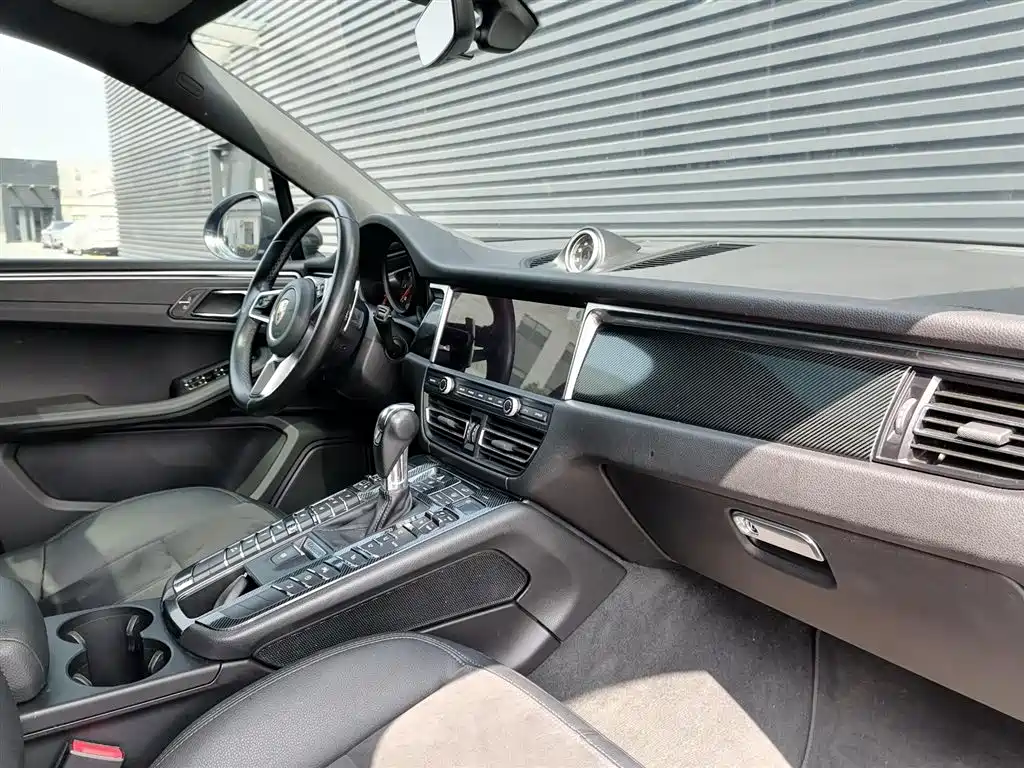 Macan 2018 Macan 2.0T купить на сайте DeffCars