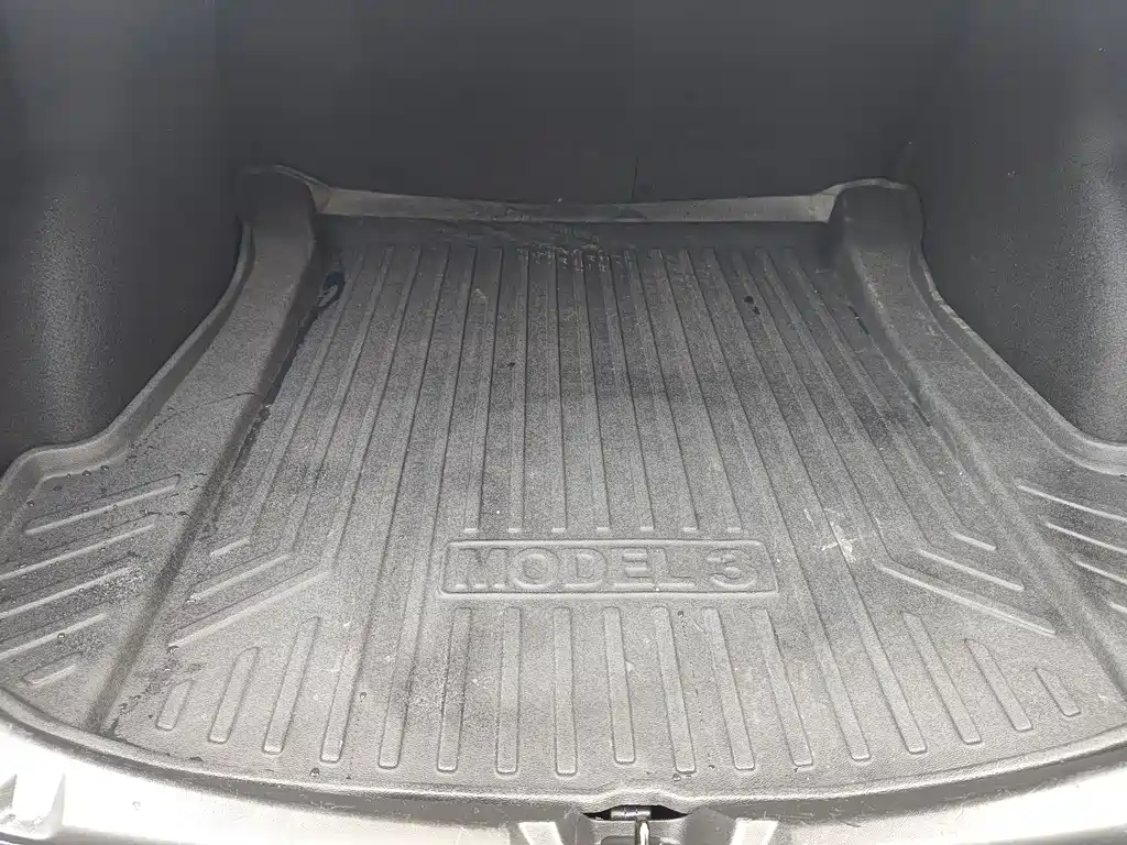 Model 3 2022 rear-wheel drive version купить на сайте DeffCars