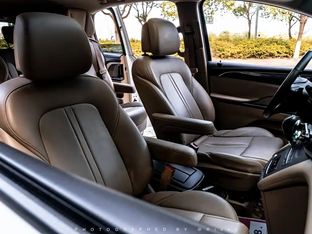 Buick GL8 2018 ES 28T Exclusive Type National VI купить на сайте DeffCars
