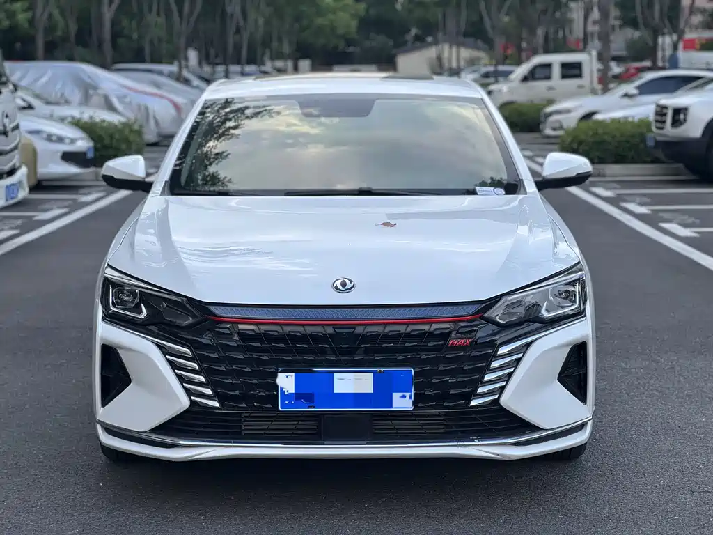 Yixuan MAX 2021 1.5T Extraordinary Cute Dad Edition купить на сайте DeffCars