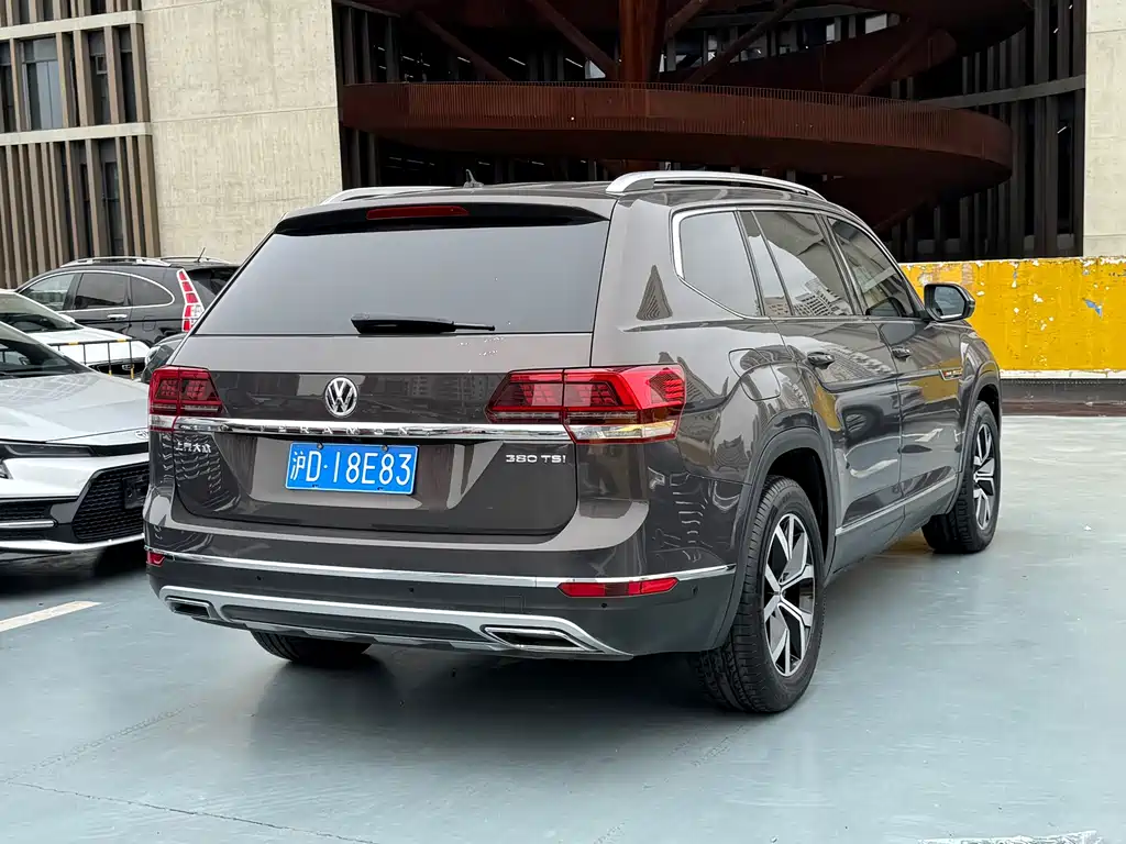 Touron 2020 380TSI four-wheel drive luxury version National VI купить на сайте DeffCars
