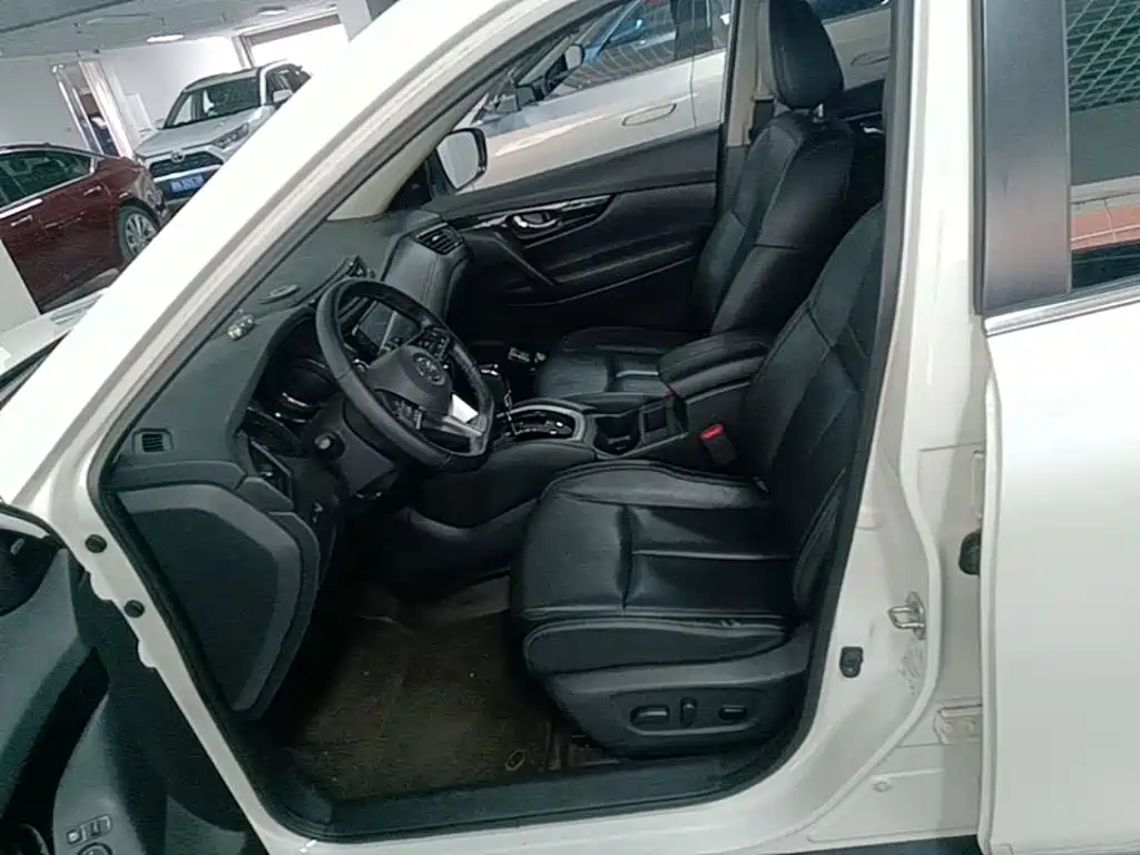 X-Trail 2020 2.0L XL its CVT 2WD Zhilian Comfort Edition купить на сайте DeffCars