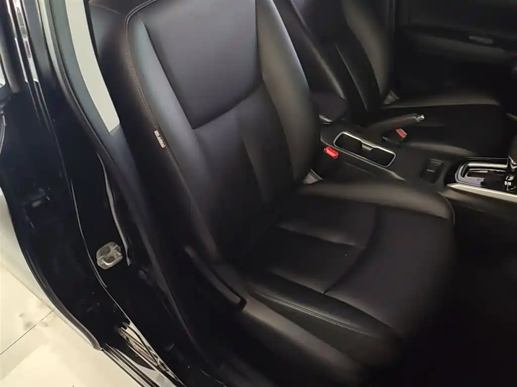 Sylphy 2021 Classic 1.6XL CVT Deluxe Edition купить на сайте DeffCars
