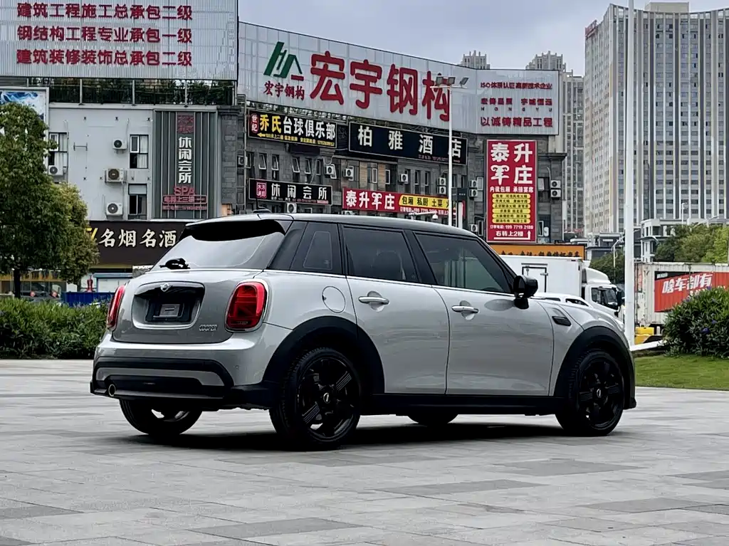 MINI 2023 1.5T COOPER Artist Five-Door Edition купить на сайте DeffCars