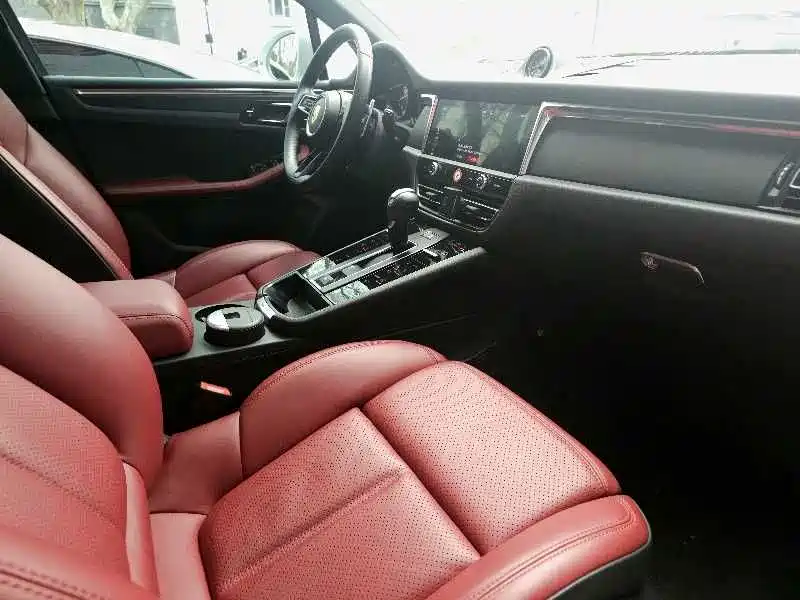 Macan 2024 Macan 2.0T купить на сайте DeffCars