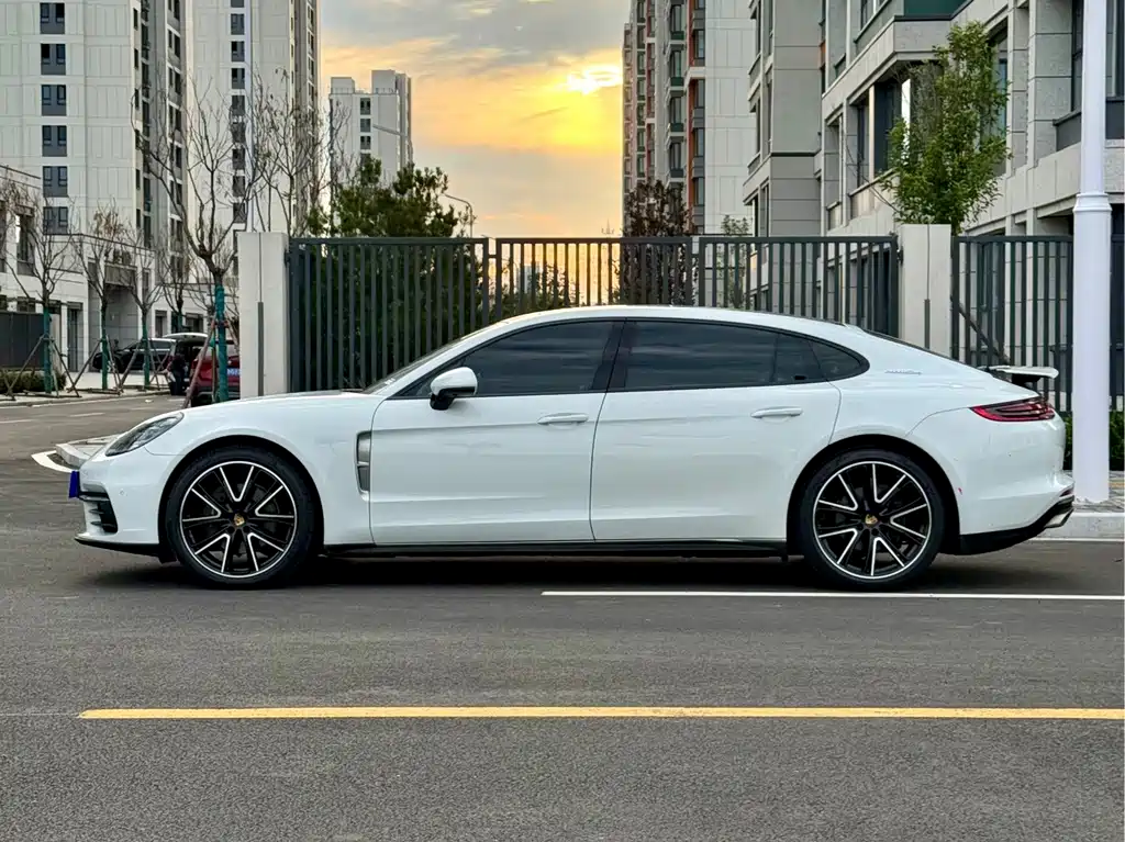 Panamera 2019 Executive Extended 2.9T купить на сайте DeffCars