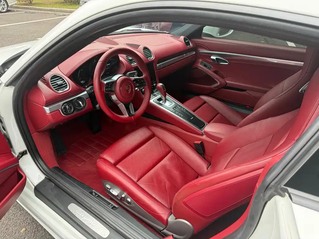 Porsche 718 2016 Cayman 2.0T купить на сайте DeffCars