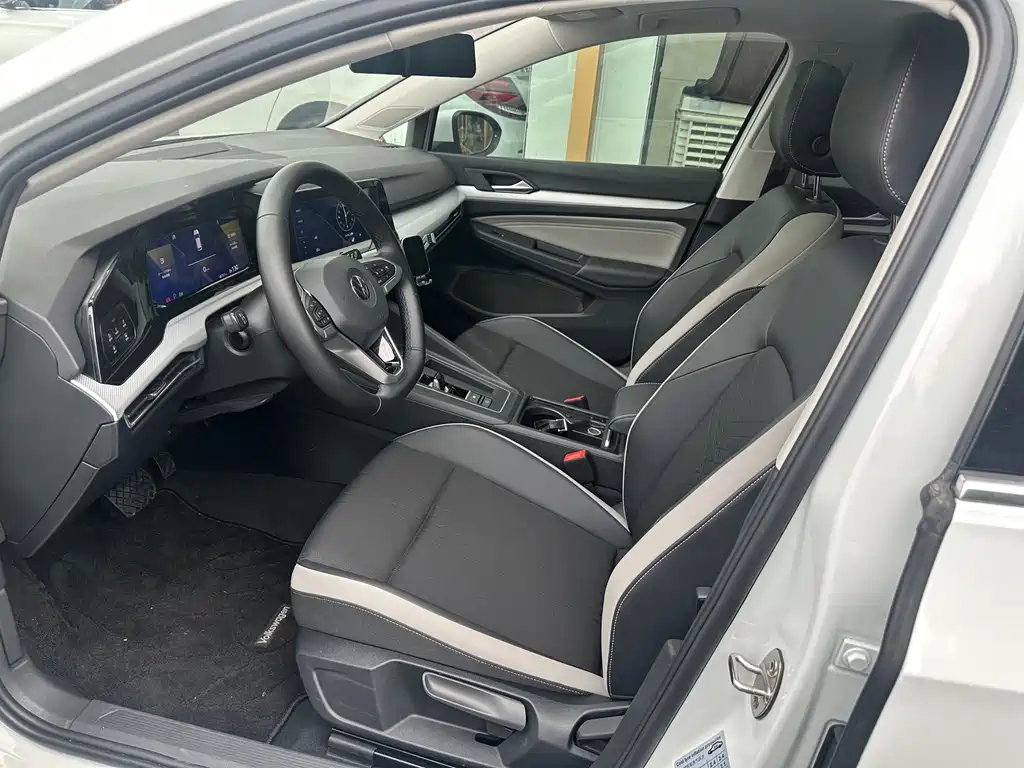 Golf 2021 280TSI DSG Pro First Edition купить на сайте DeffCars