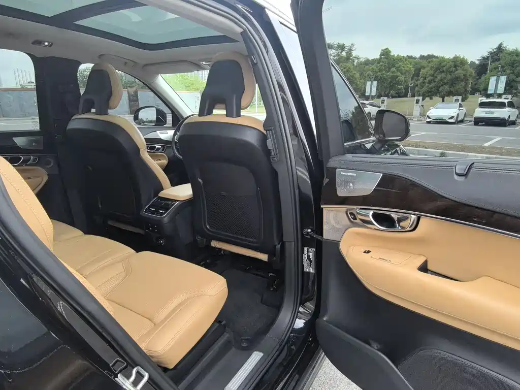 Volvo XC90 2015 T6 Zhizun Edition 7 seats купить на сайте DeffCars