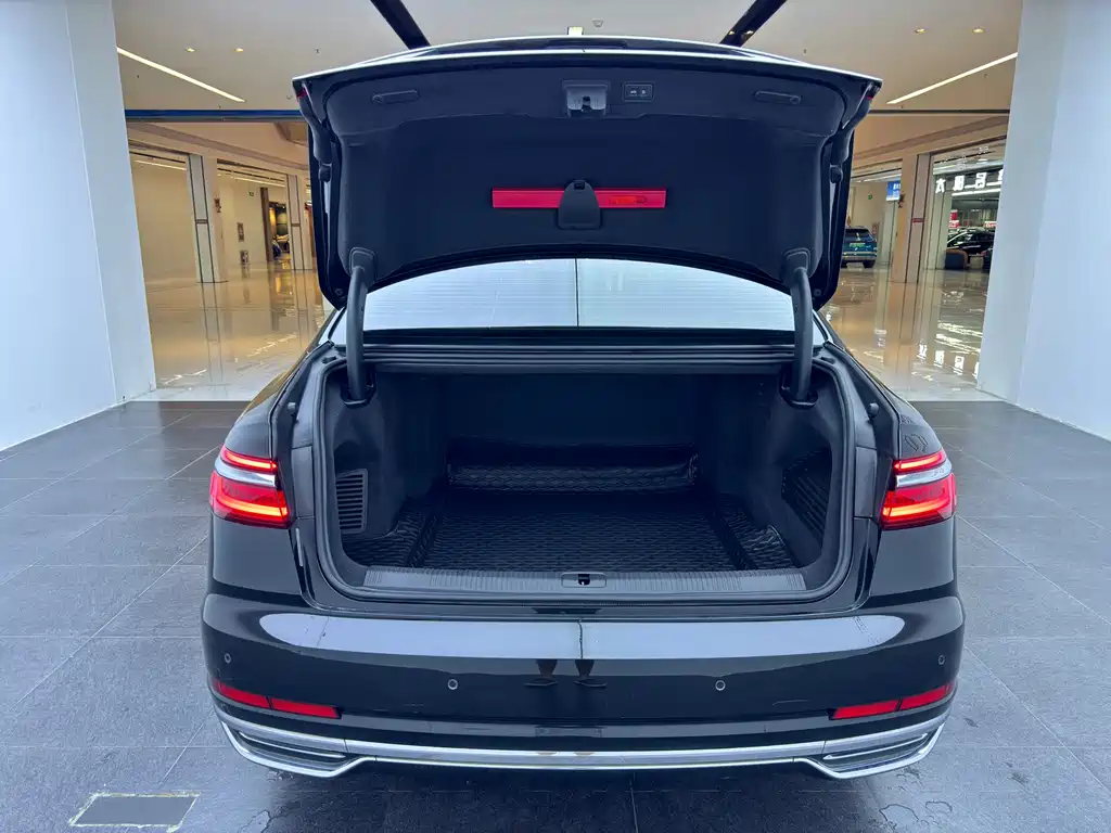 Audi A8 2018 A8L 55 TFSI quattro launch version elite model купить на сайте DeffCars