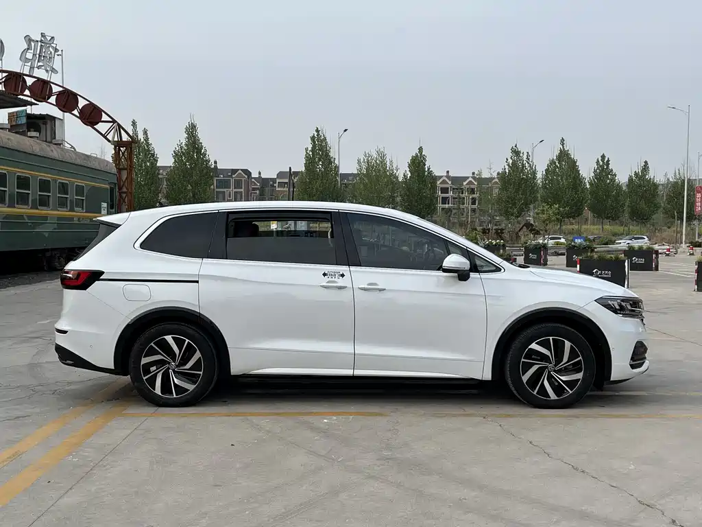 Weiran 2020 330TSI Deluxe Edition купить на сайте DeffCars