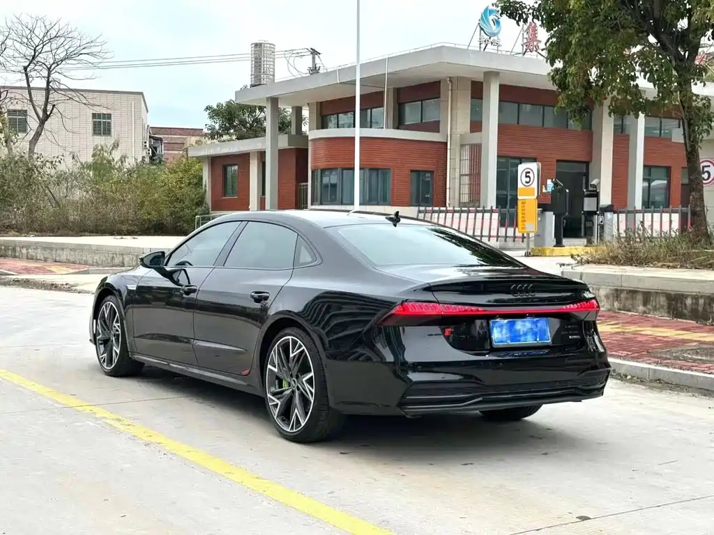 Audi A7L 2024 45 TFSI quattro S-line Black Warrior Edition купить на сайте DeffCars