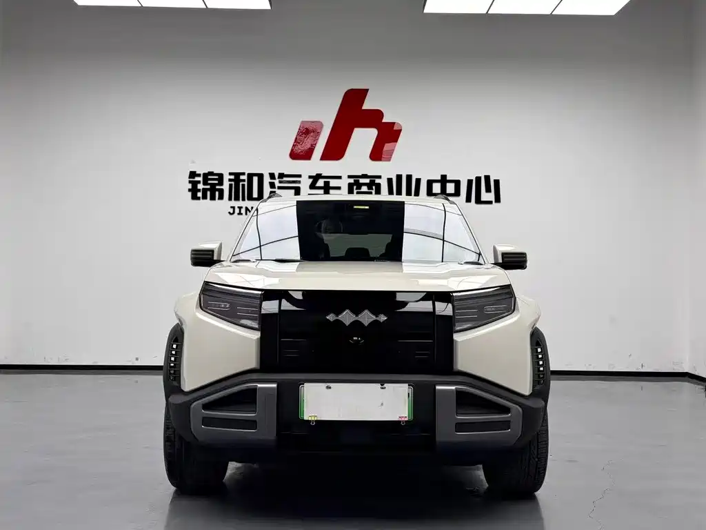 Titanium 3 2025 501KM four-wheel drive Max version купить на сайте DeffCars