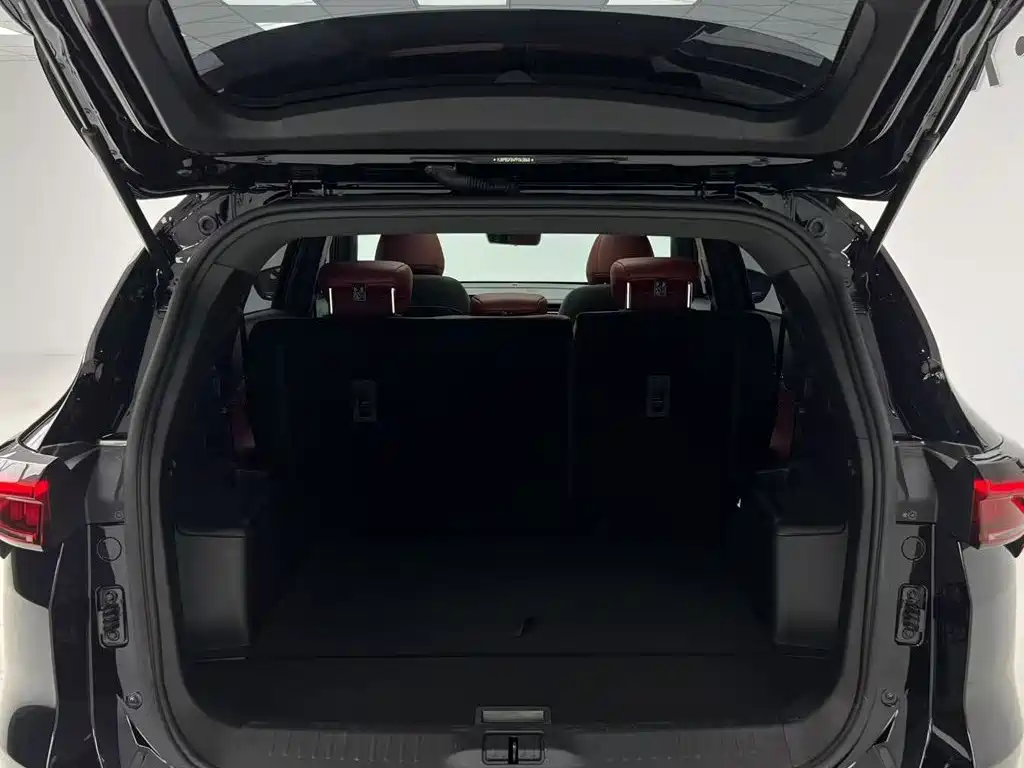 Jetour X70 PLUS 2023 model 1.5T DCT Brave 5 seats купить на сайте DeffCars