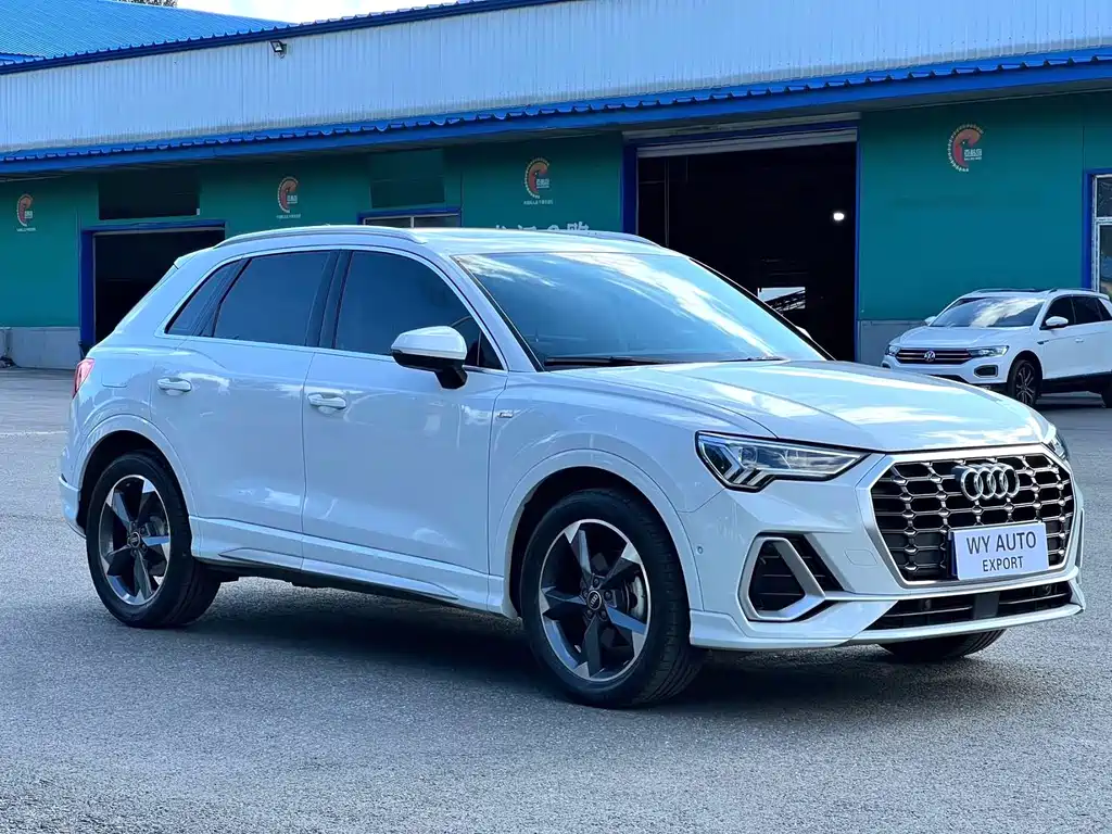 Audi Q3 2022 35 TFSI Fashion Dynamic купить на сайте DeffCars