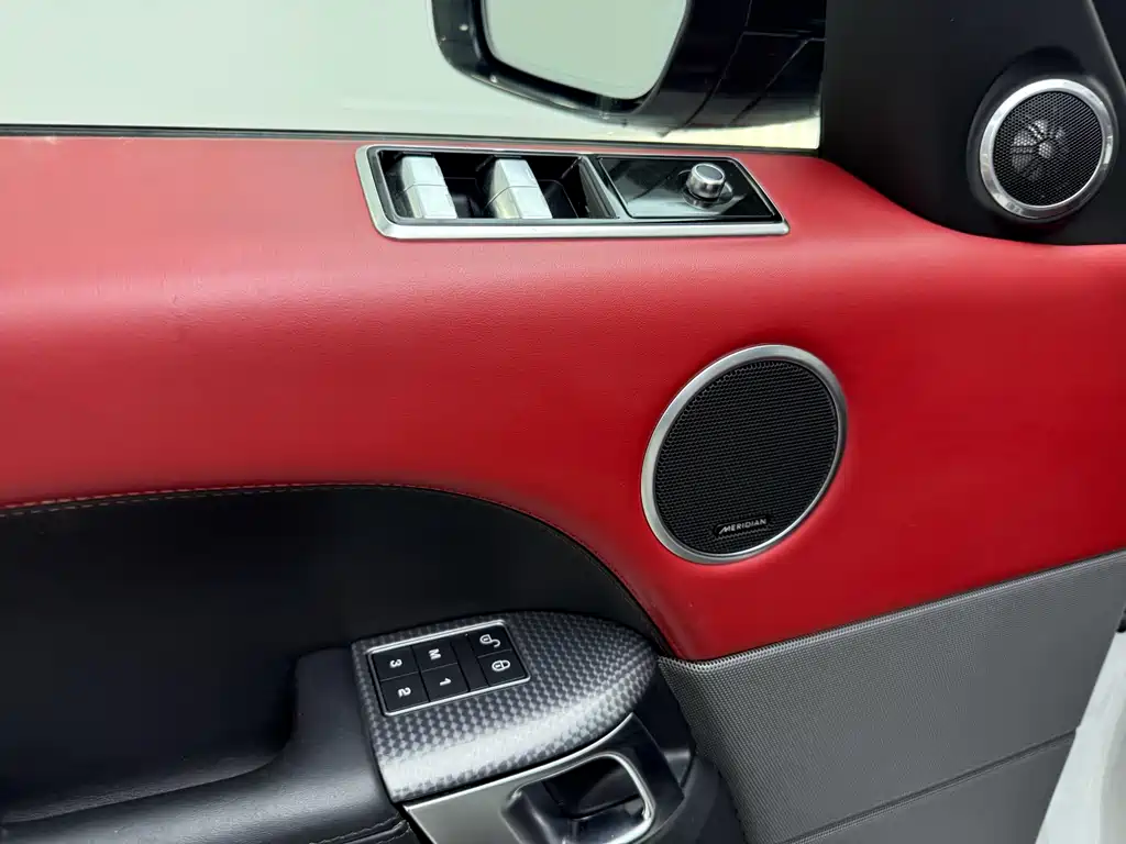 Range Rover Sport 2020 3.0 L6 SE купить на сайте DeffCars