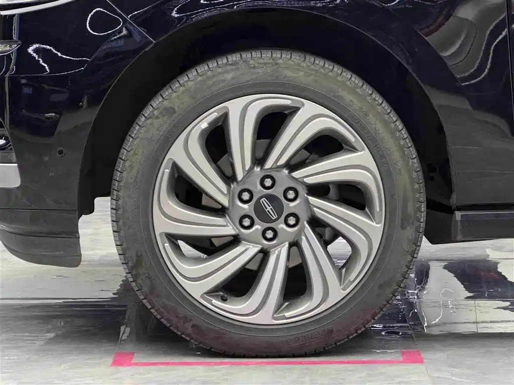 Navigator 2022 3.5T Honor Edition купить на сайте DeffCars