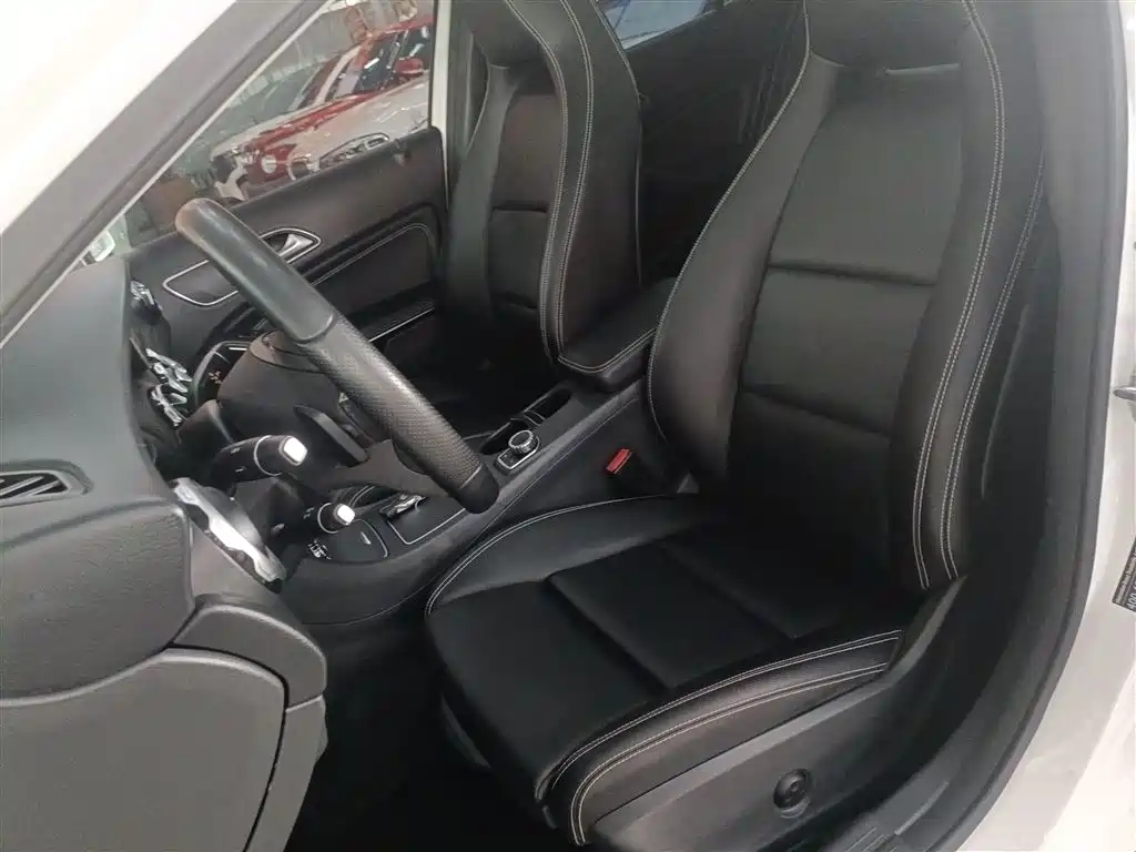 Mercedes-Benz GLA 2018 GLA 200 Dynamic купить на сайте DeffCars