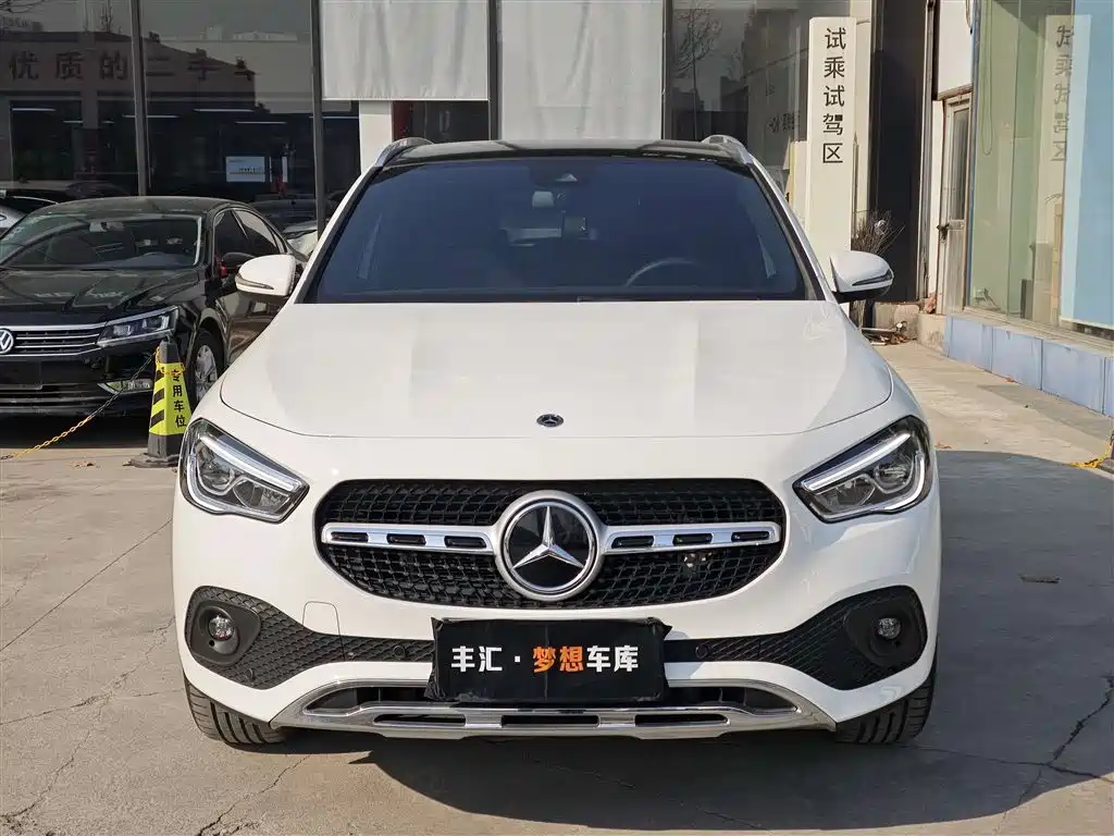 Mercedes-Benz GLA 2023 GLA 200 купить на сайте DeffCars