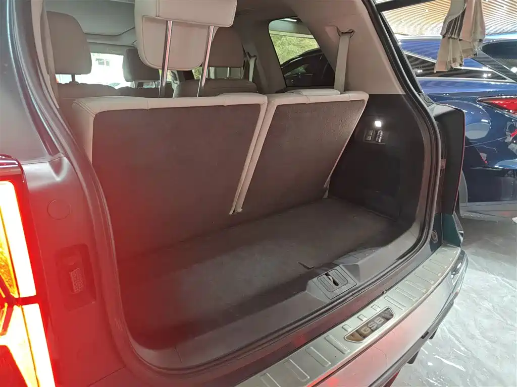 Trumpchi GS8 2022 Dual Engine Series 2.0TM Four-wheel Drive Premium Edition (Six Seats) купить на сайте DeffCars