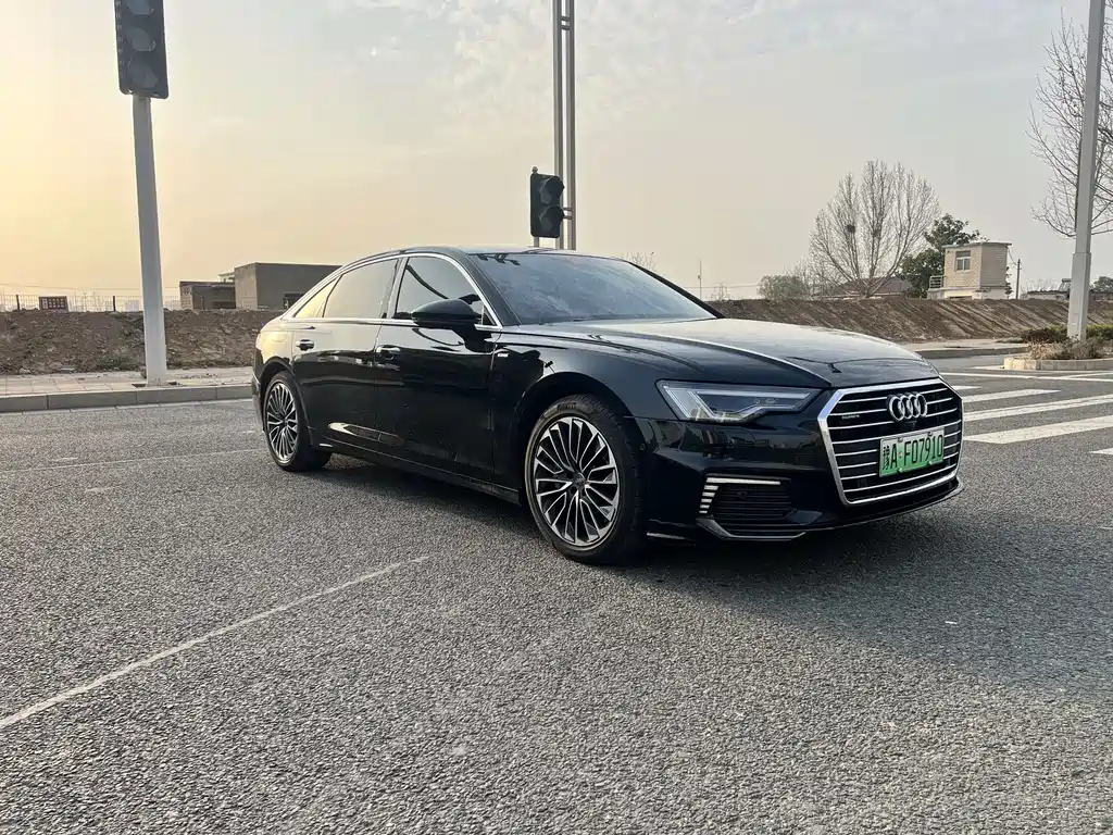 Audi A6L New Energy 2022 55 TFSI e quattro купить на сайте DeffCars