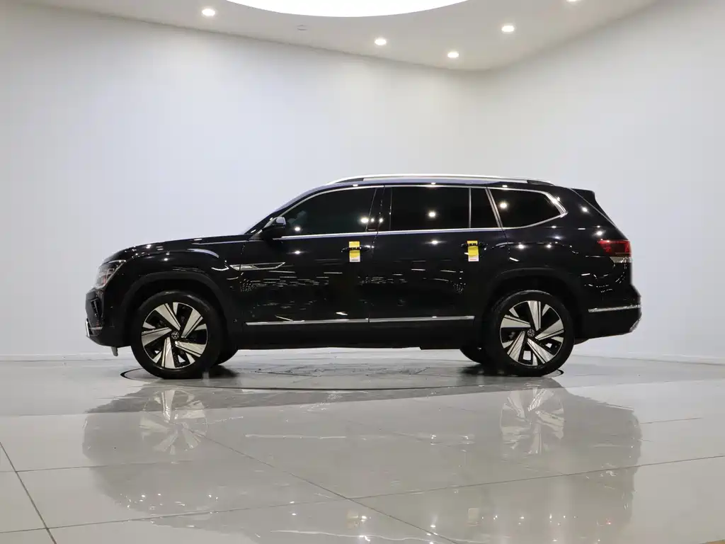 Touron 2024 380TSI four-wheel drive luxury version купить на сайте DeffCars