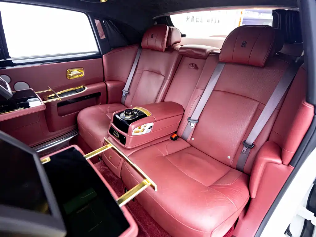 Ghost 2012 6.6T extended version купить на сайте DeffCars