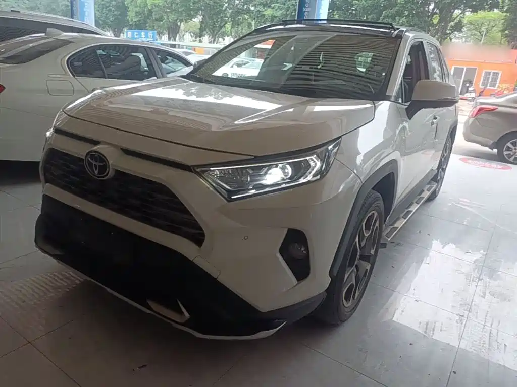 RAV4 Rongfang 2020 2.0L CVT two-wheel drive premium version купить на сайте DeffCars