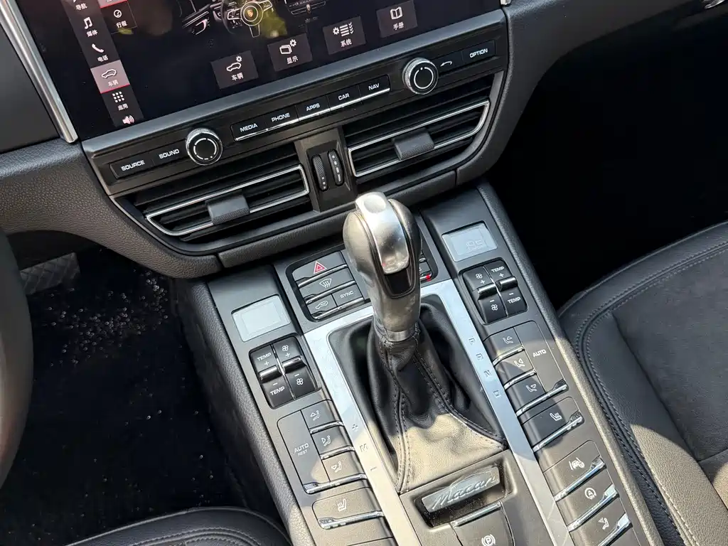 Macan 2018 Macan 2.0T купить на сайте DeffCars