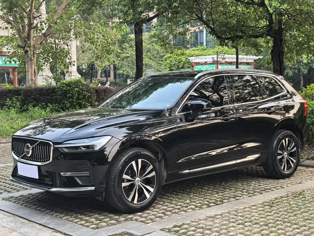 Volvo XC60 2022 B5 four-wheel drive Zhiyi Luxury Edition купить на сайте DeffCars
