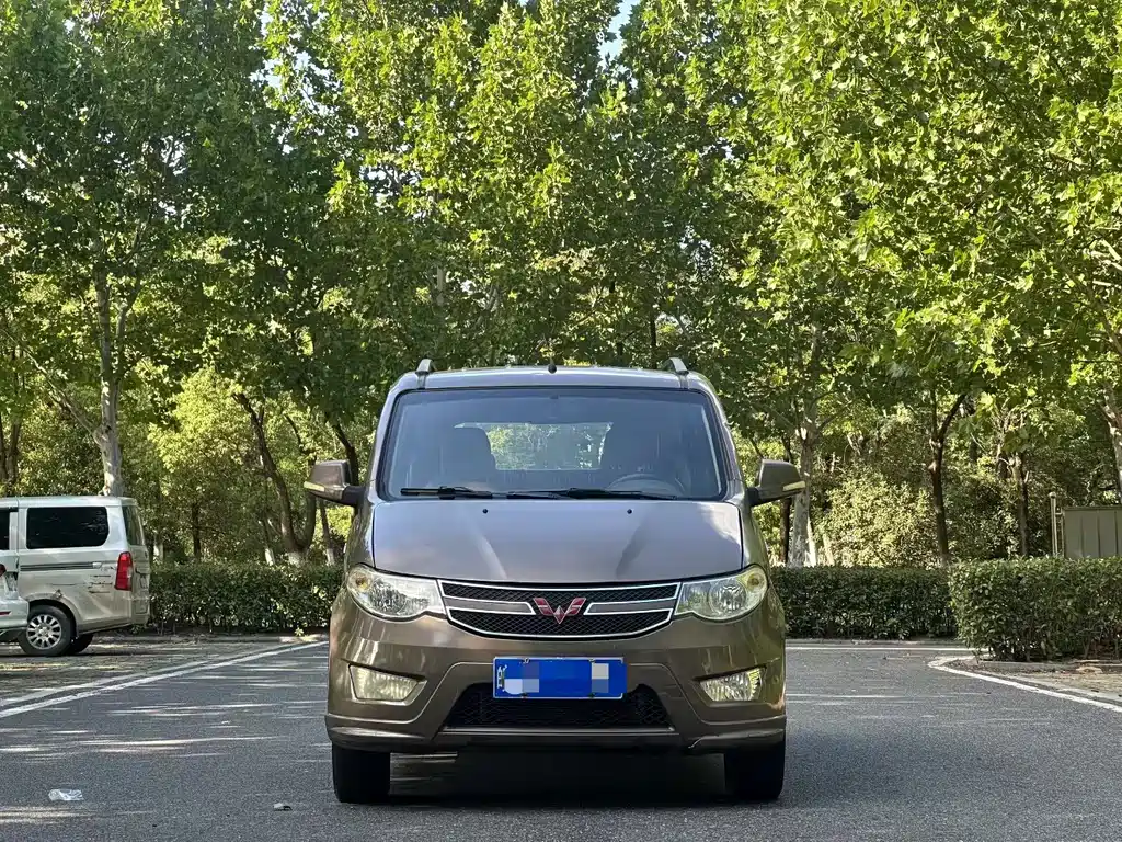 Wuling Hongguang 2015 1.5L S basic model National IV купить на сайте DeffCars