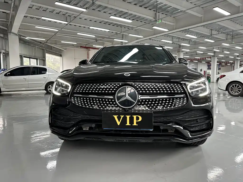 Mercedes-Benz GLC Coupe 2022 GLC 260 4MATIC Coupe SUV купить на сайте DeffCars