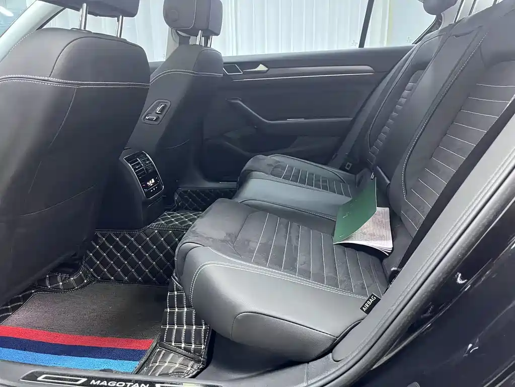 Magotan 2021 330TSI DSG 30th Anniversary Edition купить на сайте DeffCars