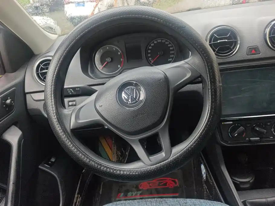 Jetta 2017 1.5L manual fashion model купить на сайте DeffCars